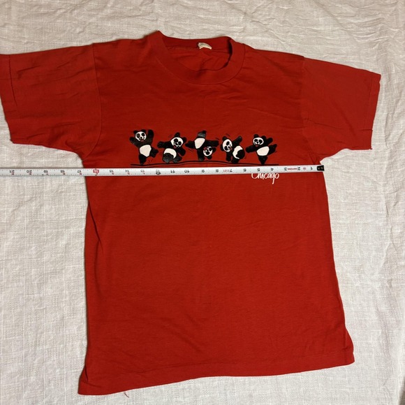 Vintage Chicago Panda Shirt Mens Small Red Screen Stars USA 80s Graphic Tee - Picture 7 of 9